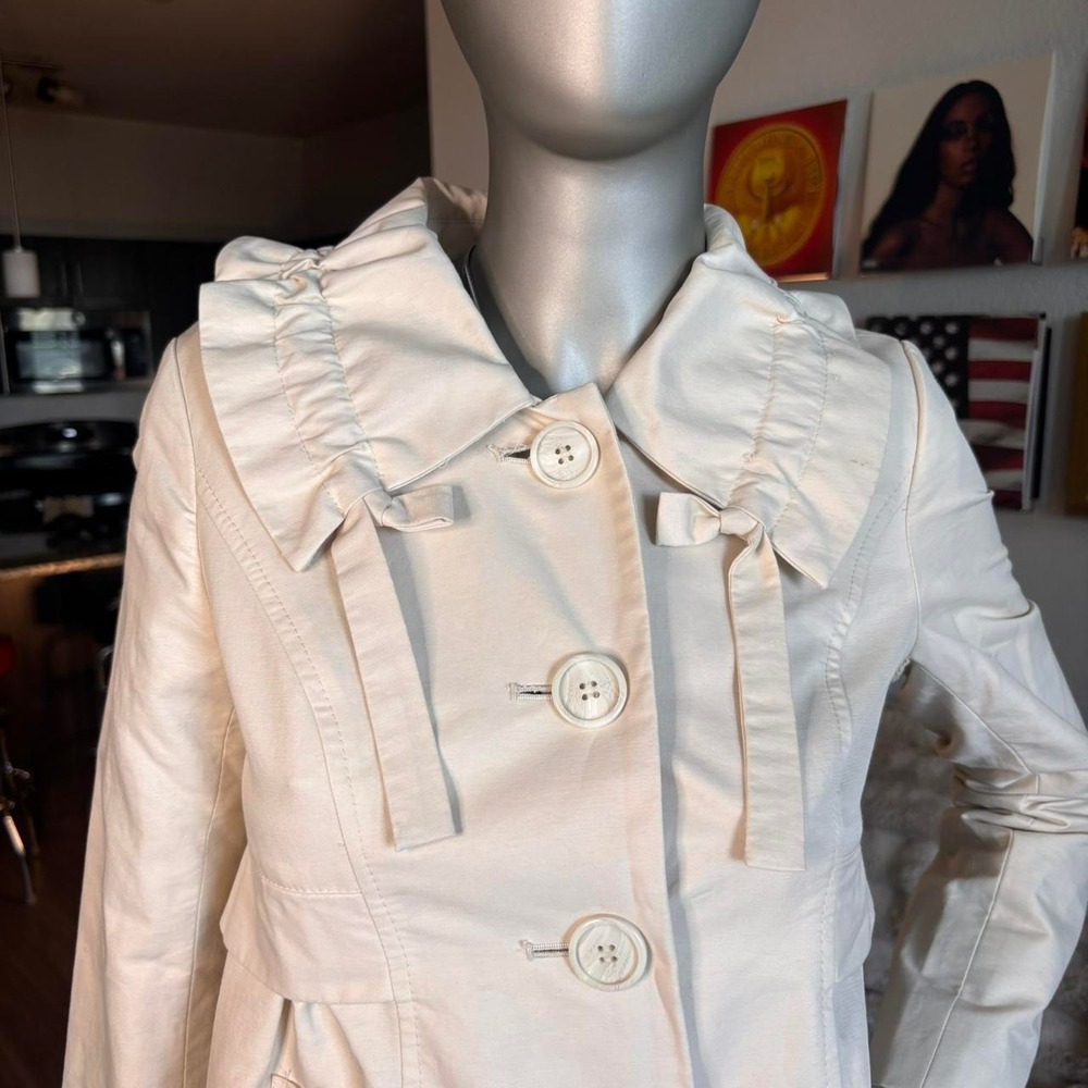 Ann Taylor LOFT Petite Cream Ruffle Collar Coat Jacket XSP ✨ - Picture 4 of 8